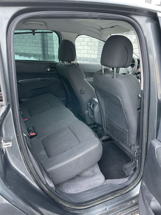 Peugeot 3008. 1.6 дизель. Автомат. 2013рік.