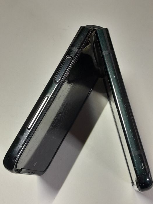 Samsung Galaxy Z Flip 3 "8/256gb" Snapdragon 888.