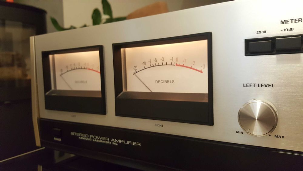 Accuphase P300 końcówka mocy wzmacniacz nowy