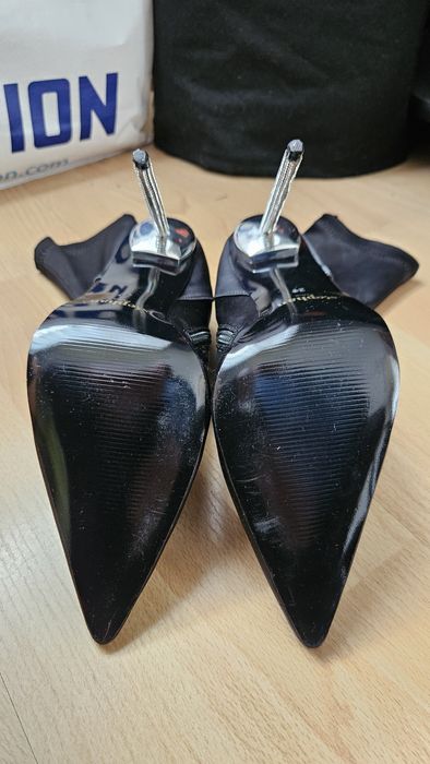 Botki na szpilce nr 39 satynowe cyrkonie - nowe