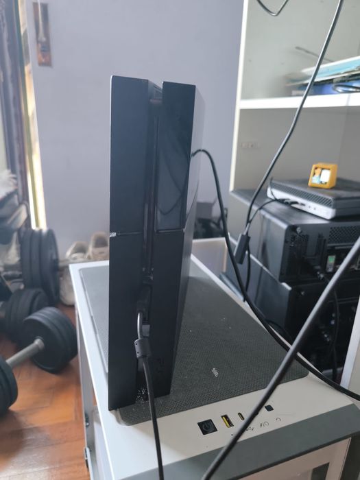 Ps4 com comando 1
