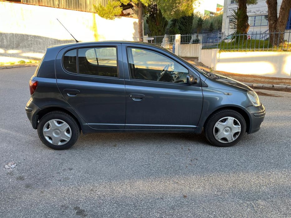 Vendo toyota yaris 1.4 D4-D