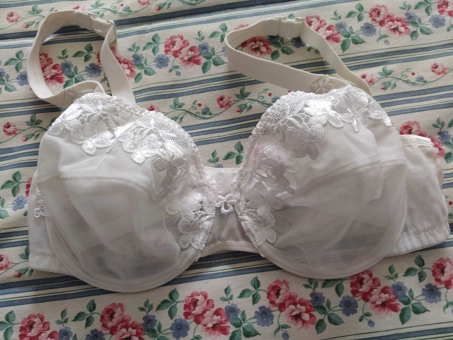 Soutien branco rendado Rosa Faia tamanho 85-C