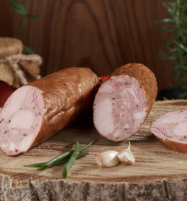 Продаємо в Києві ОПТОМ і роздріб натуральні домашні копченості ковбаси