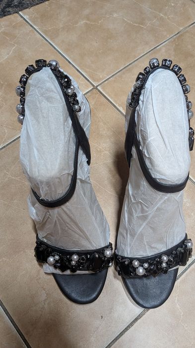 Жіночі босоніжки.  41/8.5/25см