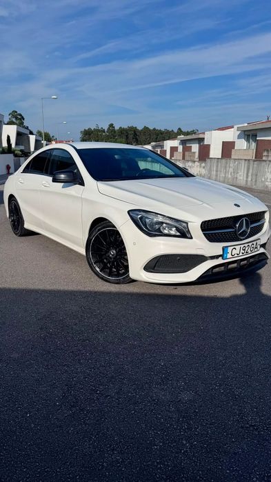 Mercedes-Benz CLA 180 AMG Line