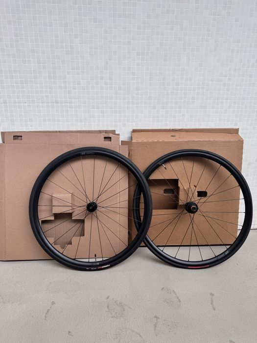 Rodas DT Swiss R470 disc