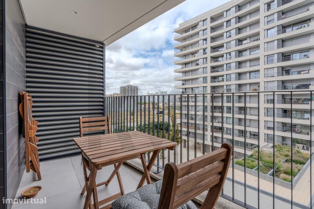T2 para Arrendar no Avenida Altear | Piscina no Rooftop · Garagem com