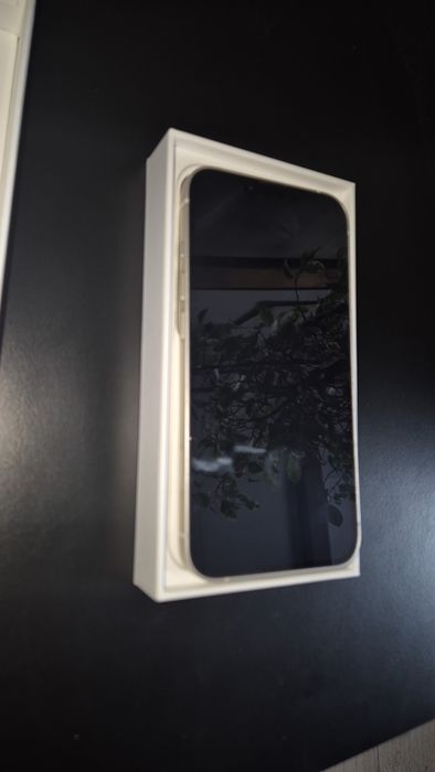 Iphone 13 praktycznie nowy