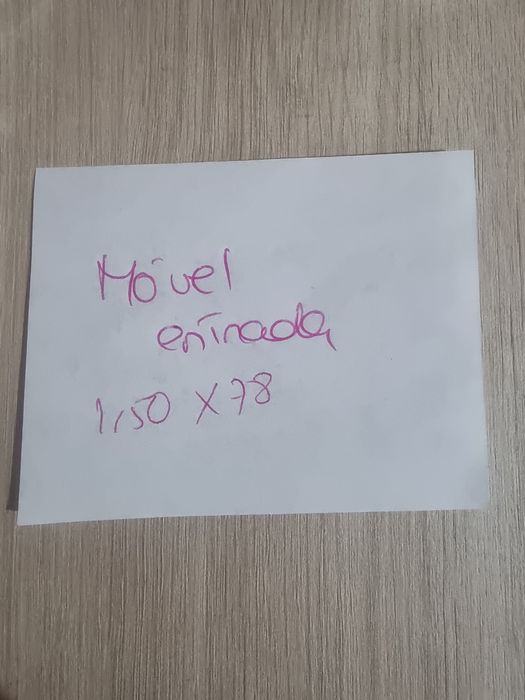 Sapateira e móvel de entrada