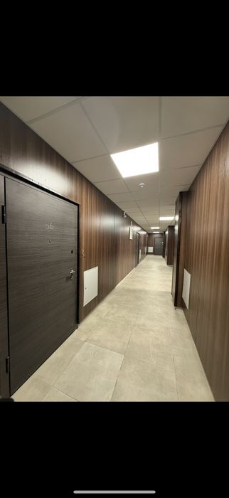 Простора 3-кімнатна квартира в Resident Hall