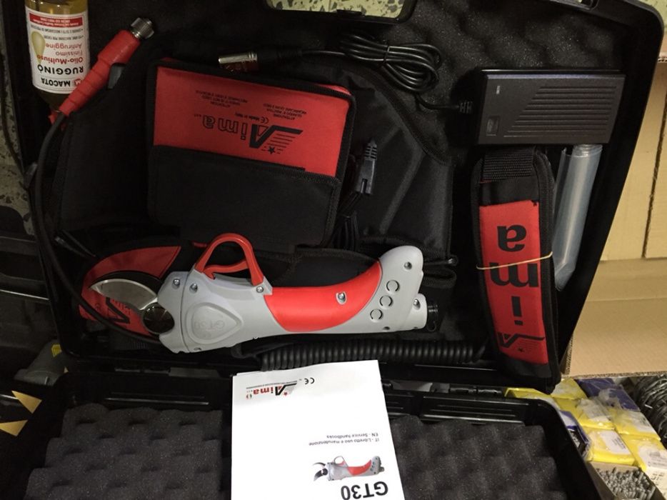 Tesoura de poda elétrica italiana