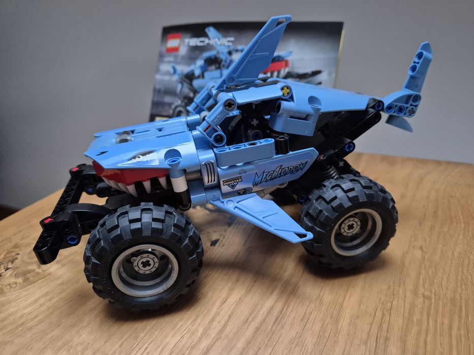 LEGO 42134 Technic - Monster Jam Megalodon