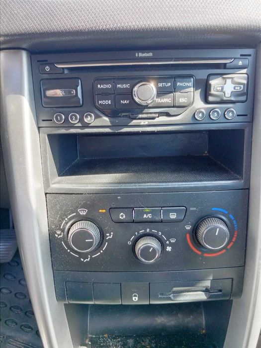 Peugeot 207 , 1.6 - diesel