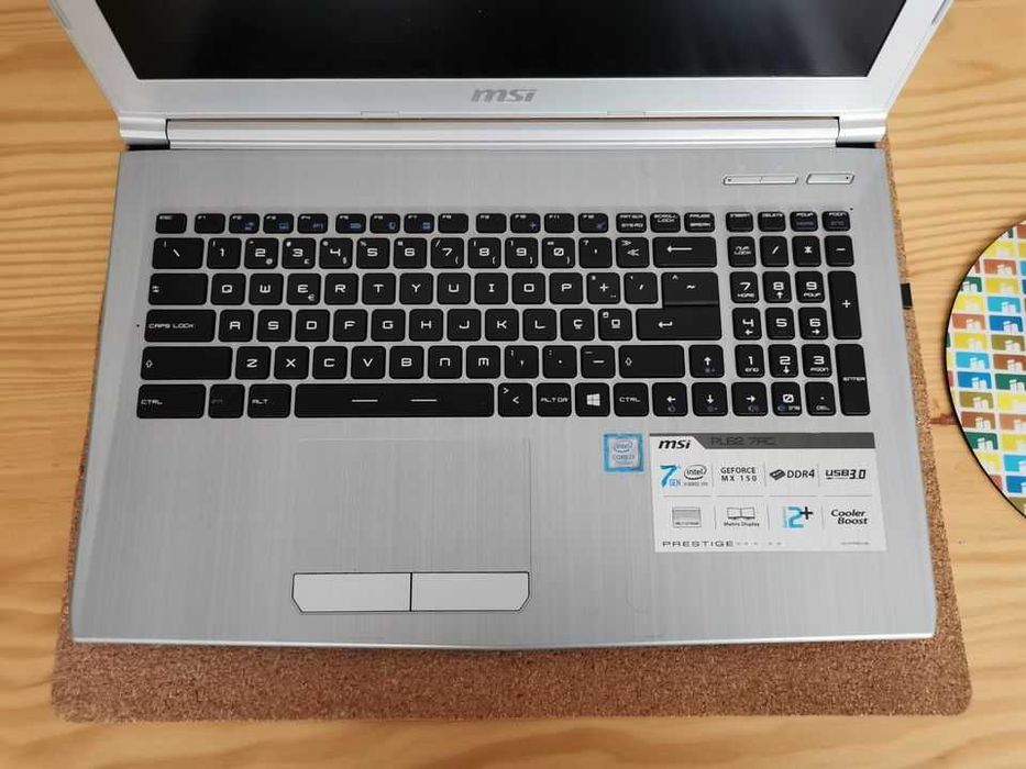 Portátil MSI i7-7700HQ + 8GB RAM + SSD M2 250GB Windows 10+Office