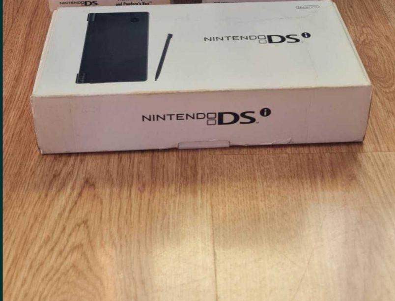 Consola mais jogos Nintendo DS