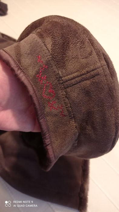 Parka Jean Bourget de menina castanha, camurça forrada pelinho + boina