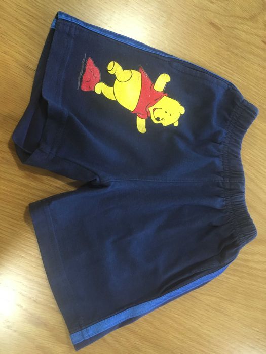 Calções como novos 2 anos apenas 2€ cada