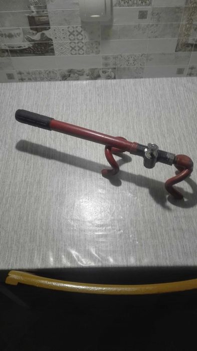 Противоугонное на руль.