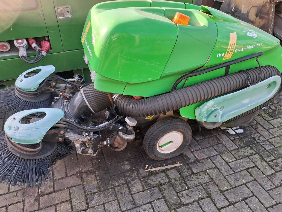 Zamiatarka Green Machine 414 silnik Kubota Dzierzgoń • OLX.pl