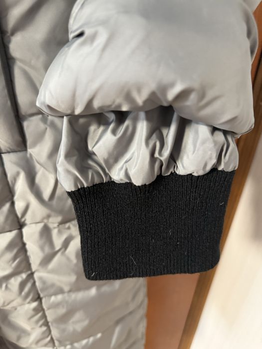 Зимовий жіночий пуховик