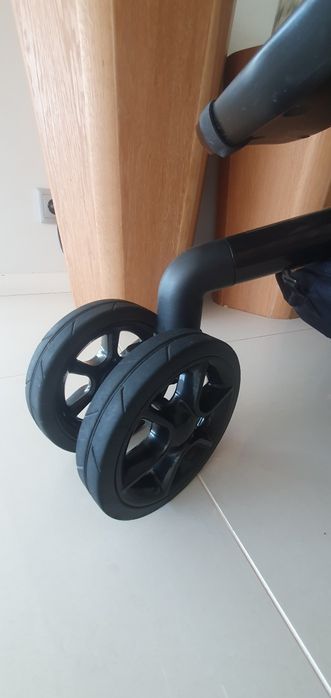 Carrinho Quinny Mood Black Devotion + babicoque BeSafe Izi Go