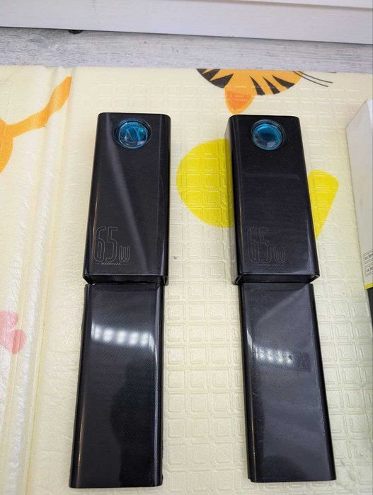 Корпус та плати від Baseus Amblight 30000 mAh 65W