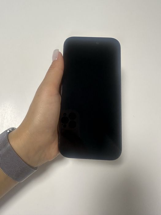** Продам Ідеальний iphone 14 pro на 128 Гб