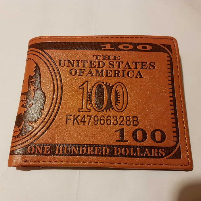 Portfel 100$ sto dolarów który wygląda jak 100 dolarów
