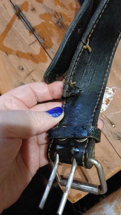 Ошейник кожаный с поводком.