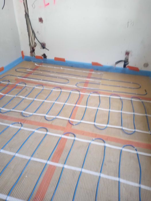 Eletricidade nova e renovacao trabalhow de pladur juntas e pintura