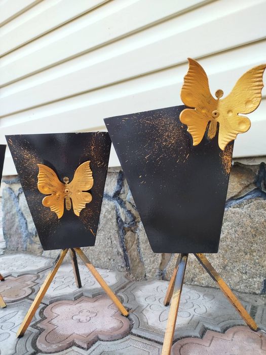 Вазони для саду,декор для саду