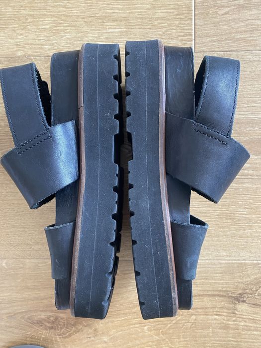 Clarks 37,5 czarne damskie sandały skóra naturalna