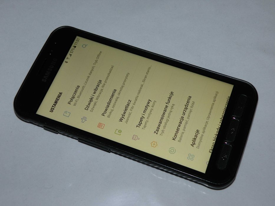 Kultowy telefon Samsung Galaxy Xcover4 ponoć wodoszczelny ?