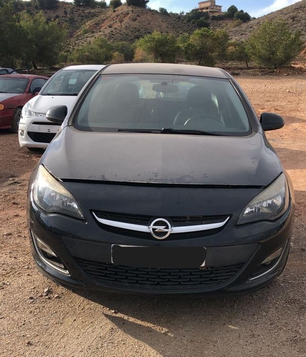 Injetor Opel Astra J Berlina 5P