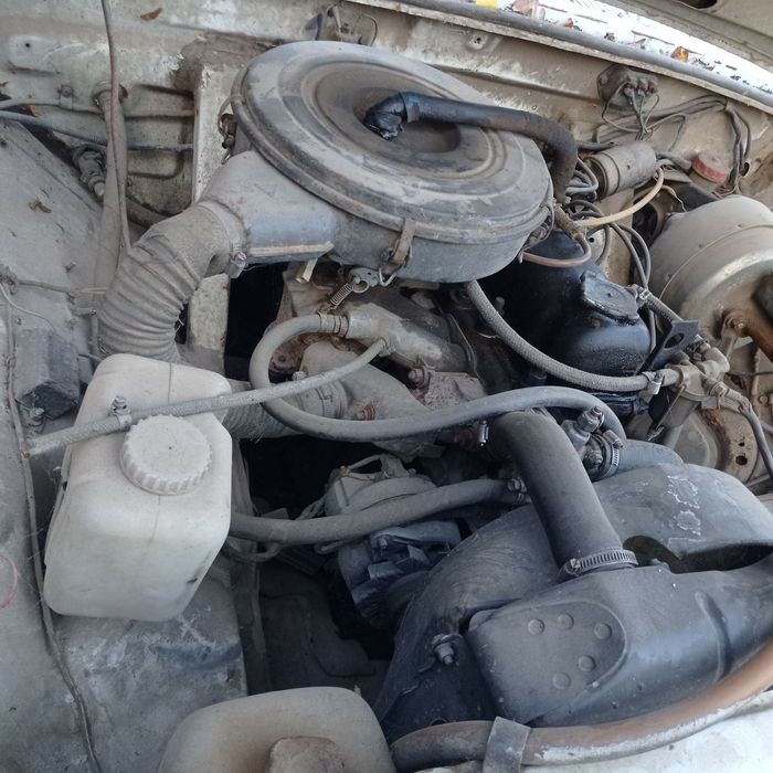 Волга 31029  машина біла