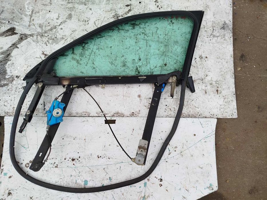 Ramka drzwi Audi A4 B6 przód lewa prawa podnośnik Audi A4B6 lewy prawy