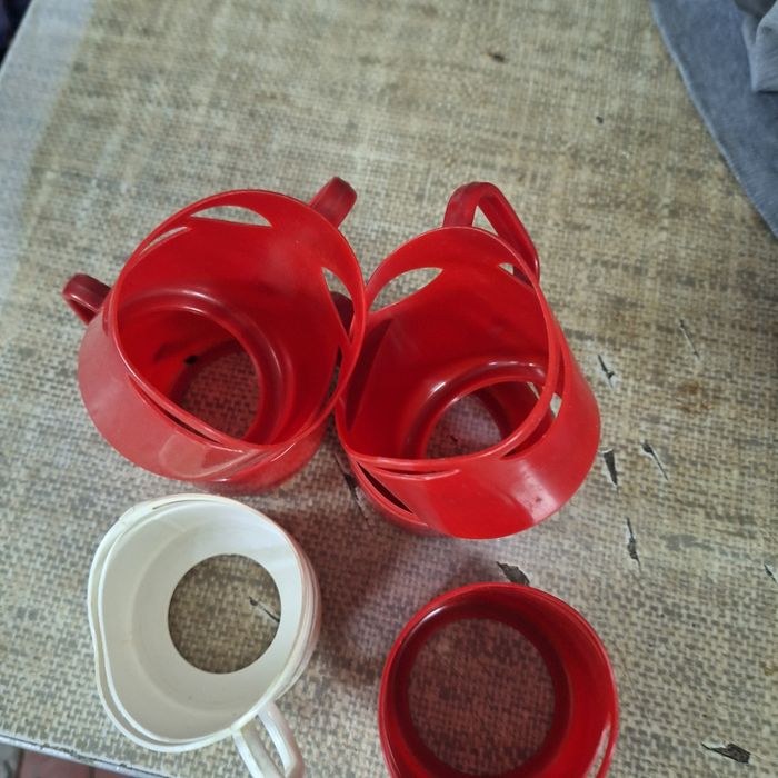 Koszyczki do szklanek prl plastik 5+ 1