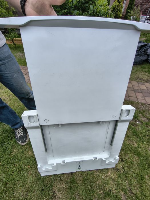 Electrolux Łącznik do pralek i suszarek z wysuwaną półką