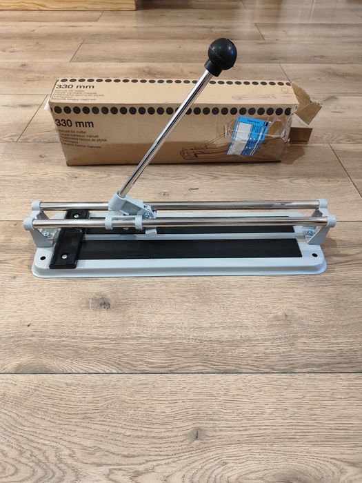 Ręczna przecinarka do glazury 330mm 
Stan bardzo dobry, minim