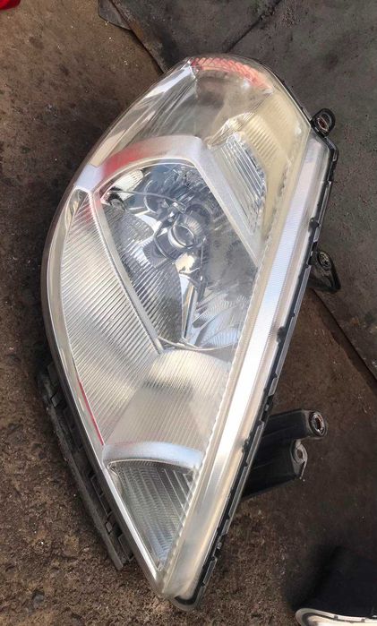 Фара передня ксенон (заводський) Nissan Tiida 2006-2013. ПАРА