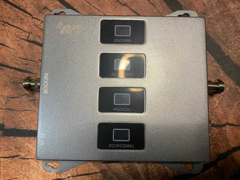 GSM репитер 4  диапазона 850 900 1800 2600 , усилитель связи 3G 4G LTE