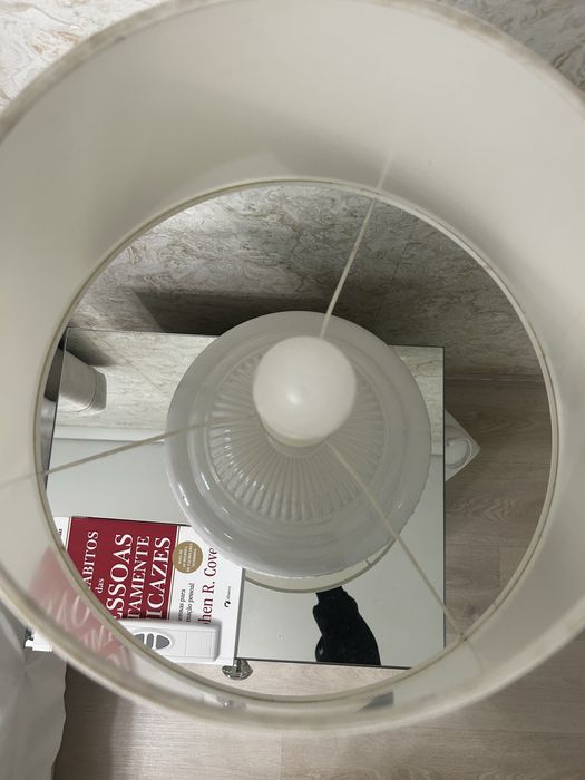 2 Candeeiros de Mesa