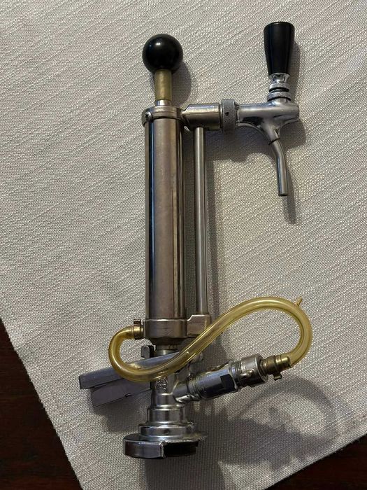 Nalewak do piwa z pompką