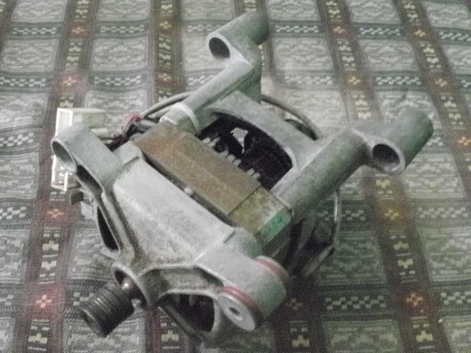 Мотор(двигун) до пральної машини вживаний стан на фото