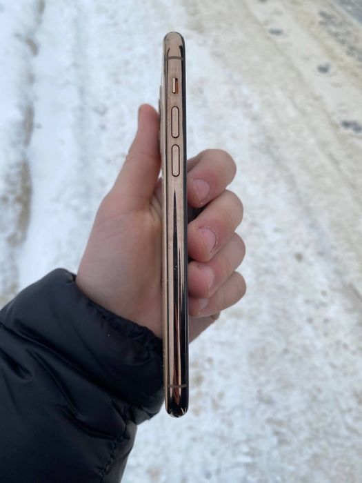 iPhone 11 pro 256 100%