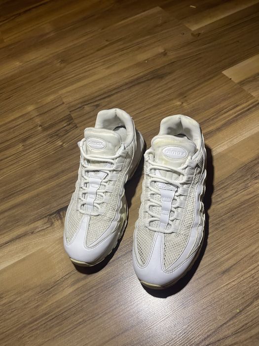 Білосніжні кросівки nike air max 95 41