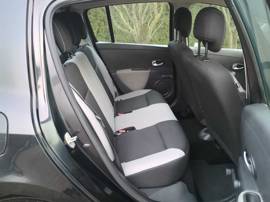Renault Clio III Lift 2012r 1,2i 75KM 5-drzwi ŁADNE BEZWYPADKOWE z DE