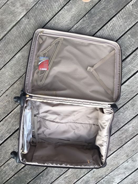 Чемодан тканевый с кодом