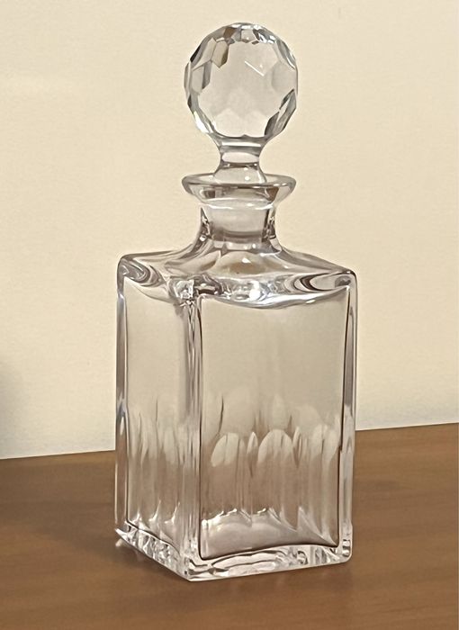 Crystal Bottles64738276660994122